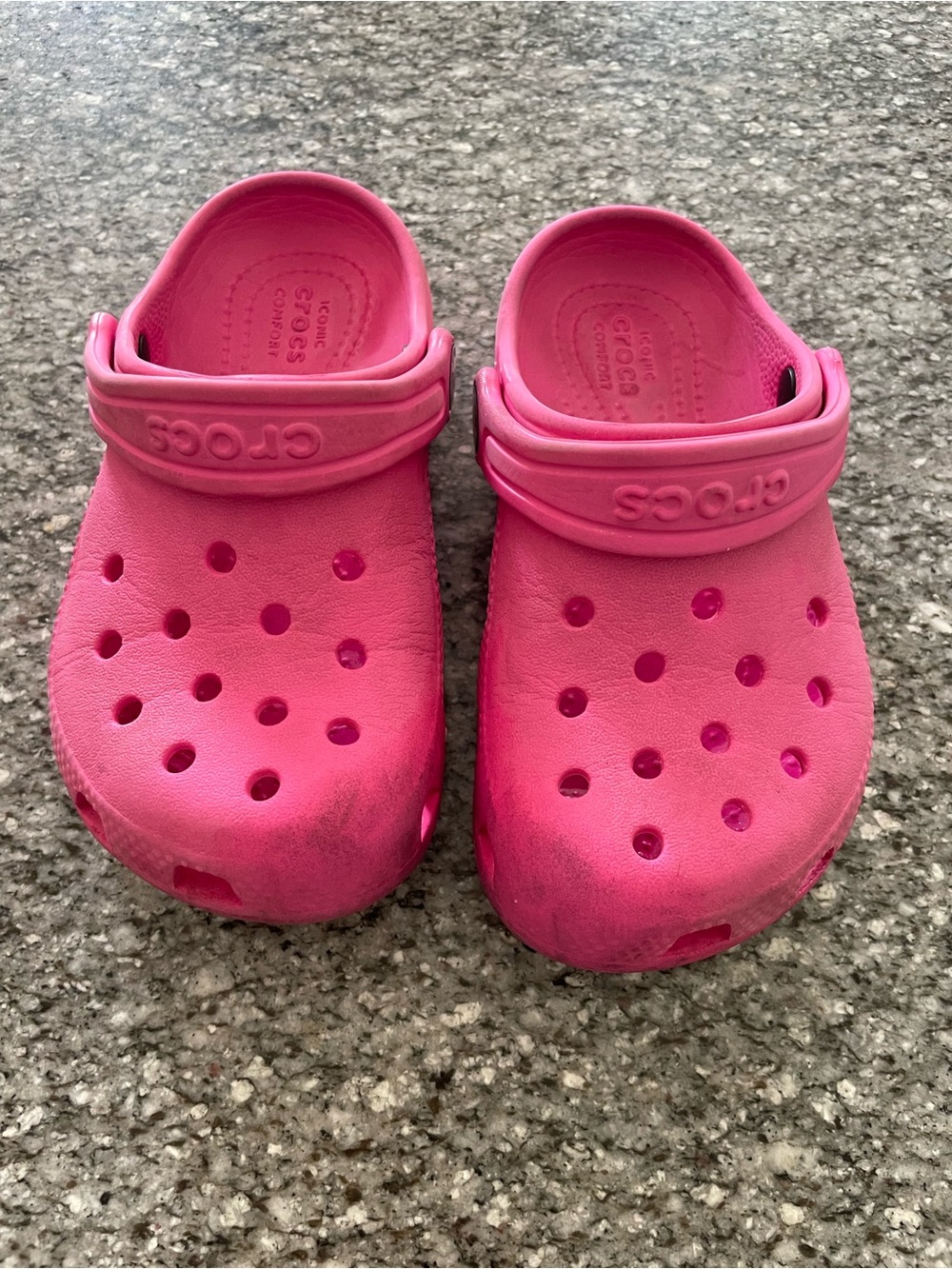 CROCS Kids' Classic Clog in Bright Pink